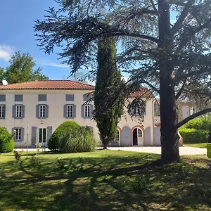 chambre-confort-dans-propriete-de-charme-avec-piscine.midi-pyreneeshotels.com/