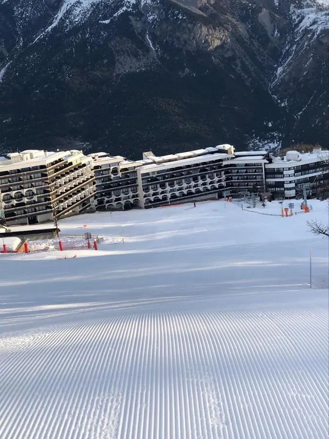 Skis Aux Pieds Station 1600 Sun Vallee Puy-Saint-Vincent Apartment
